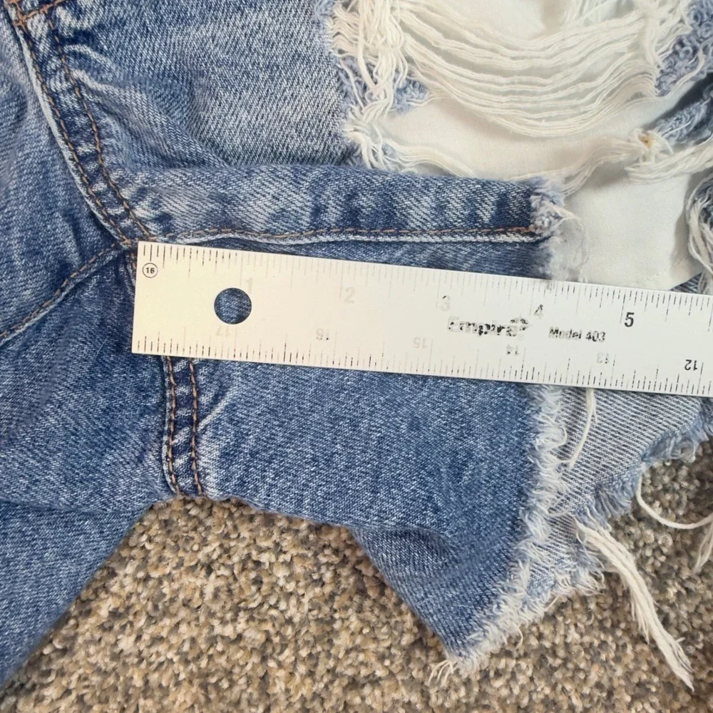 American Eagle Distressed High Raise Baggy Shorts Raw Hem Womens Size 4 Y2K